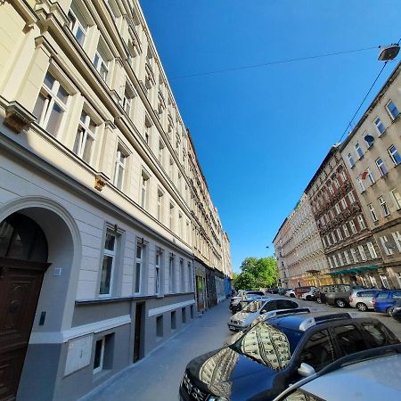 Krotkoterminowy Kat Wrocław Exteriör bild