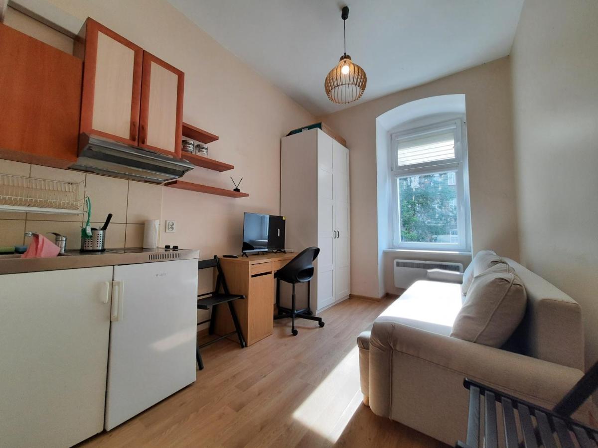 Krotkoterminowy Kat Wrocław Exteriör bild