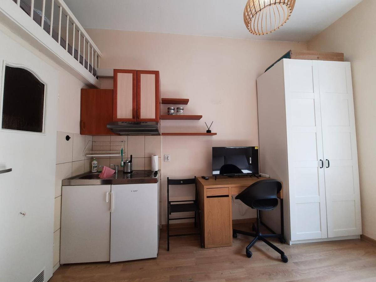 Krotkoterminowy Kat Wrocław Exteriör bild